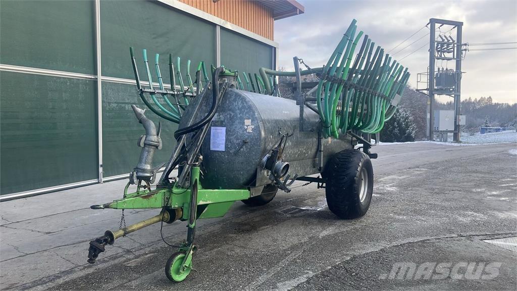 Bauer VB 58V Drijfmesttanks