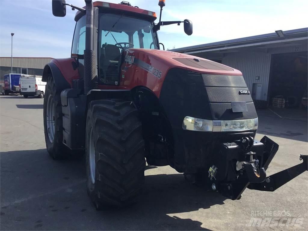 Case IH Magnum 235 Tractoren