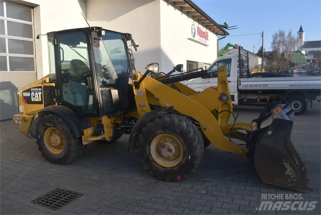 CAT 906M Wielladers