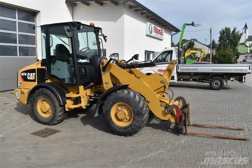 CAT 907M Wielladers