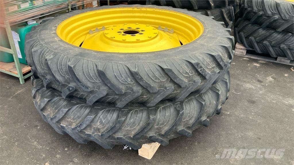 CLAAS ARION 530 Tractoren