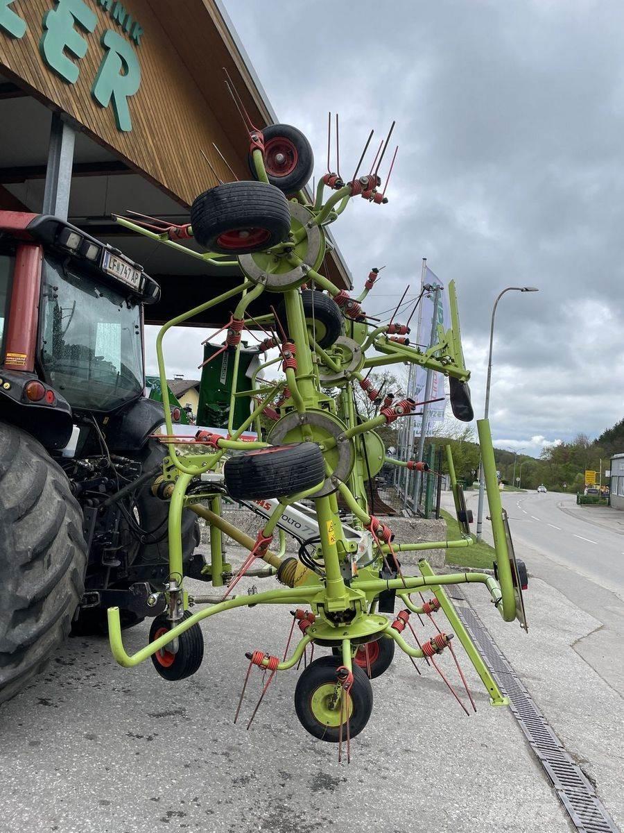 CLAAS Volto 77 Schudders