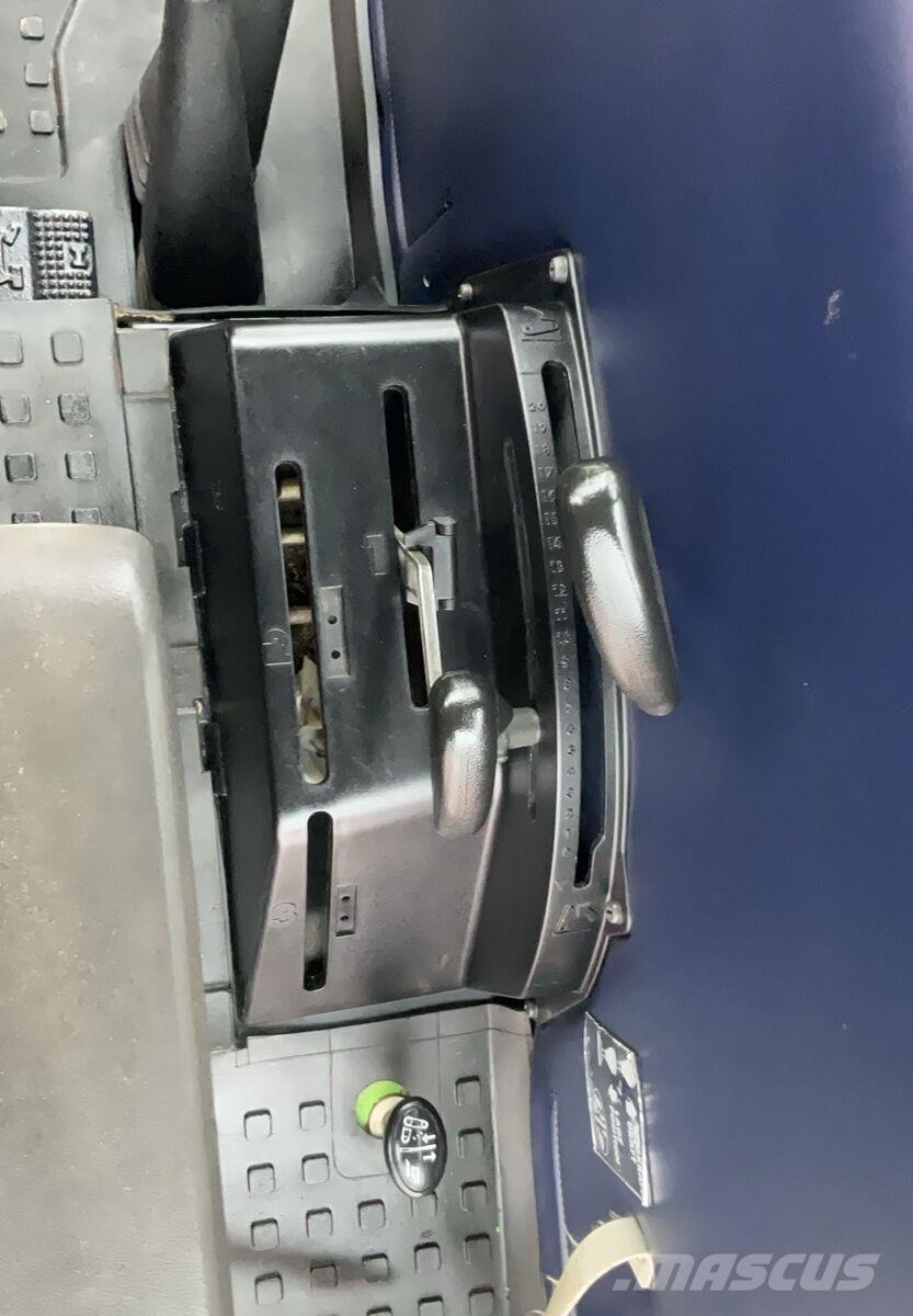 Deutz-Fahr DX 6.30 Tractoren