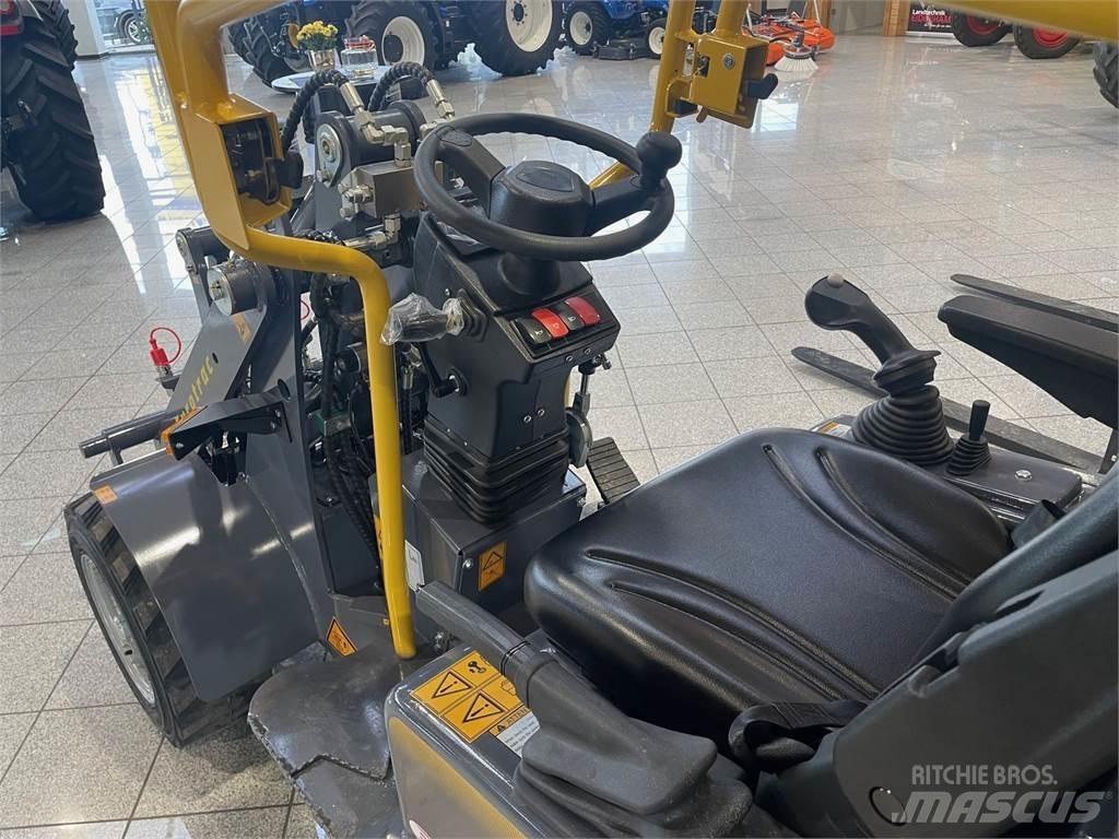 Eurotrac W10 Voorladers en gravers