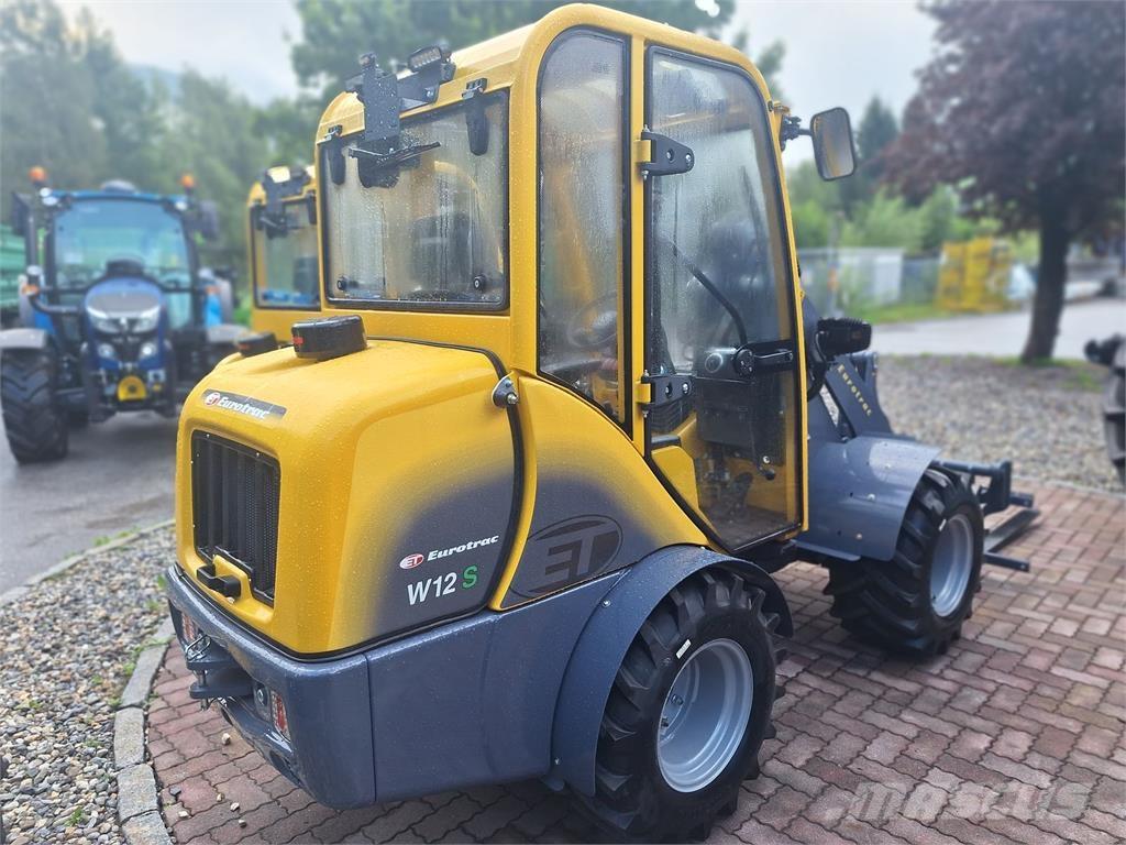 Eurotrac W12S Voorladers en gravers