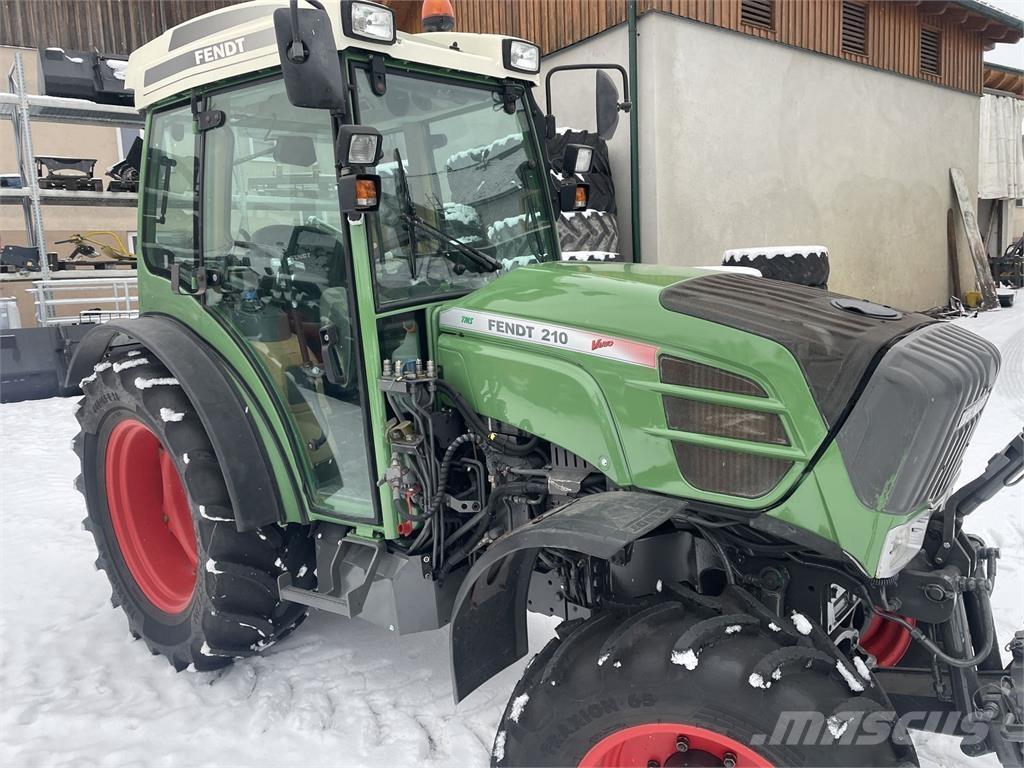 Fendt 210 Vario F Tractoren