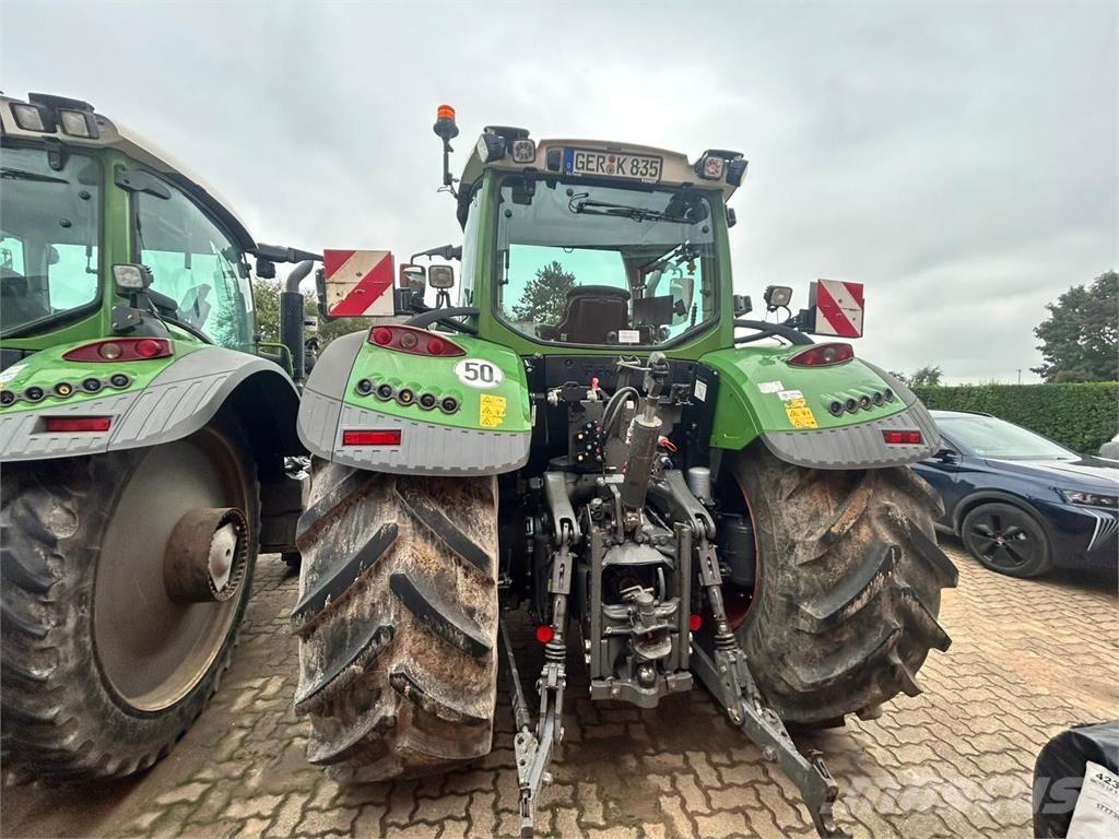 Fendt 724 Vario Tractoren
