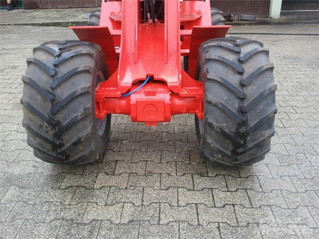 Fuchs F 1244 Voorladers en gravers