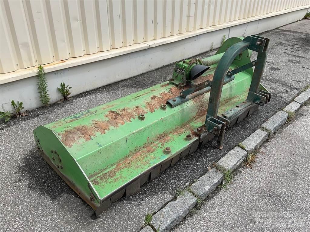 HMF CX 225 Klepelmaaiers