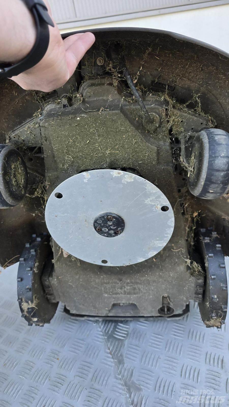 Husqvarna AM310 Terreinbeheermachines - overige