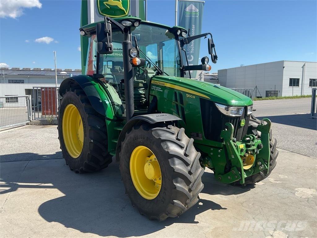 John Deere 5100R Tractoren