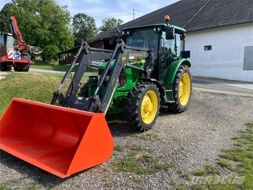 John Deere 5820 Tractoren