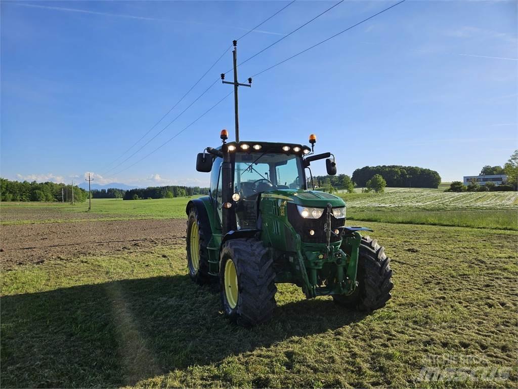John Deere 6105R Tractoren