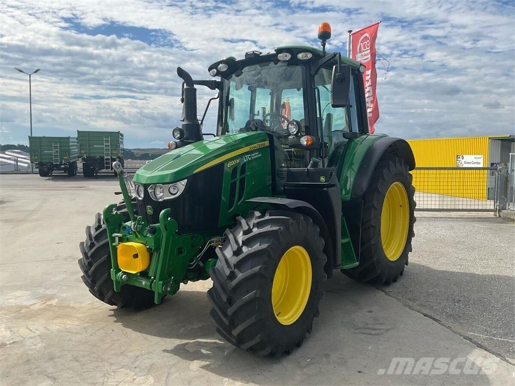 John Deere 6120M Tractoren