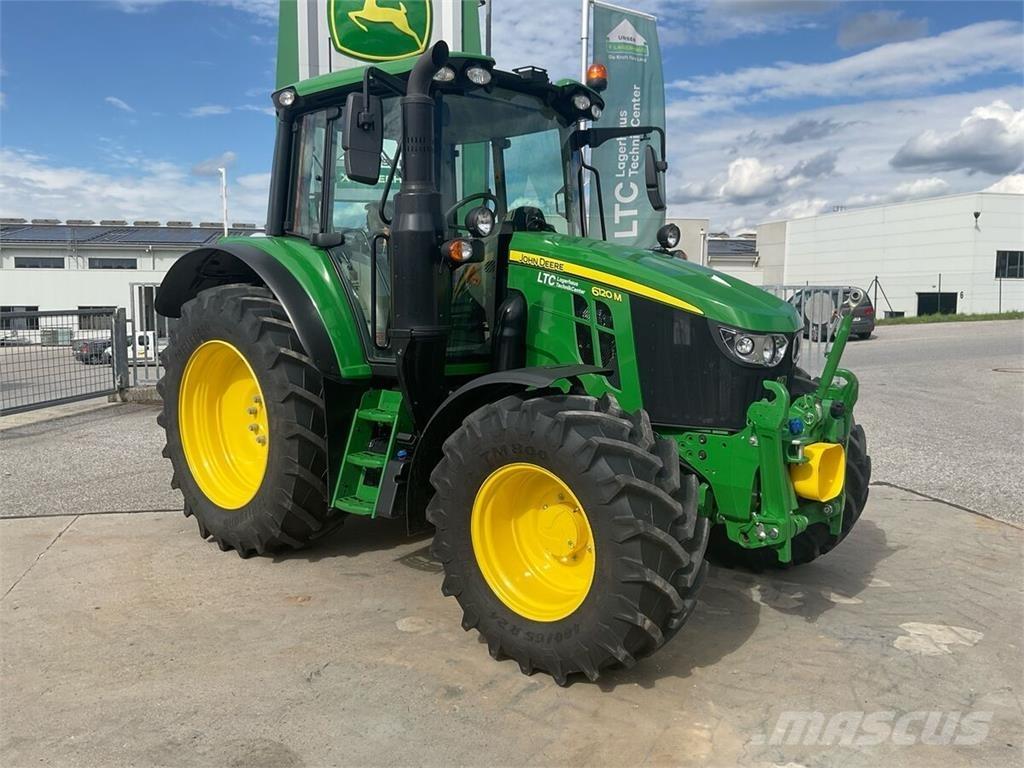 John Deere 6120M Tractoren
