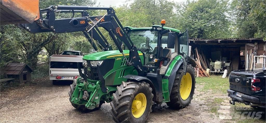John Deere 6130R Tractoren
