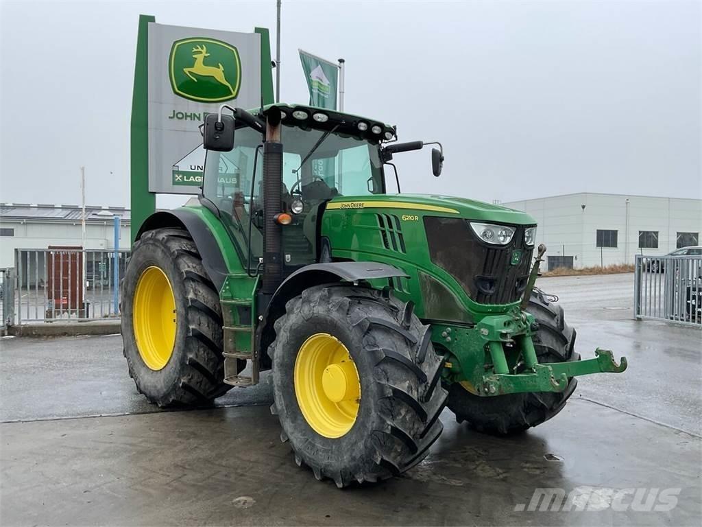 John Deere 6210R Tractoren