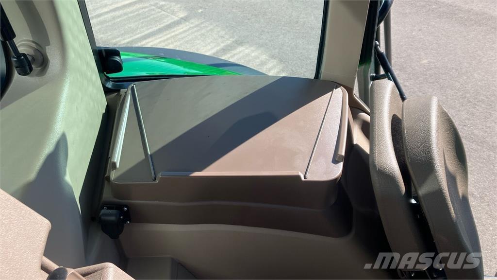 John Deere 6M 125 Tractoren