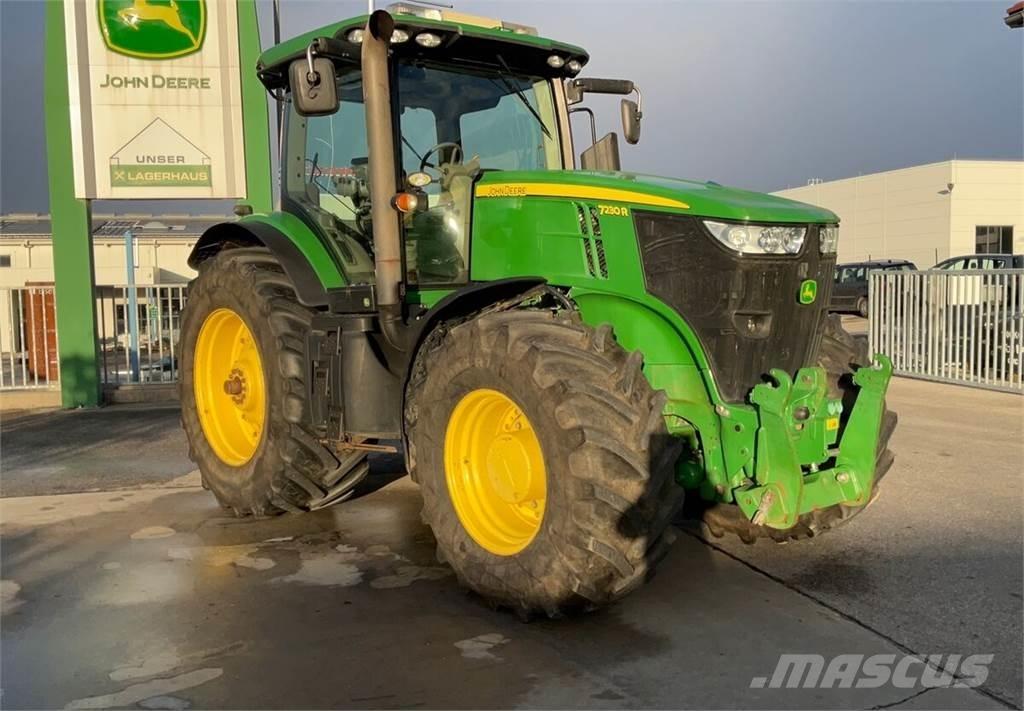 John Deere 7230R Tractoren