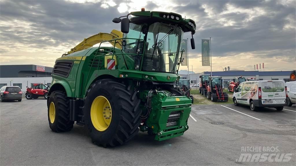 John Deere 8500i Getrokken veldhakselaar