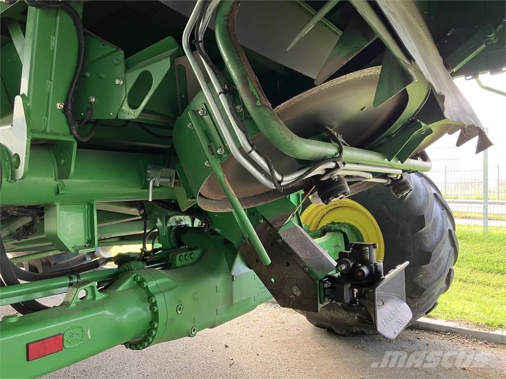 John Deere T670 Maaidorsmachines