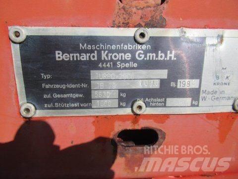 Krone Turbo 2900 Opraapwagens