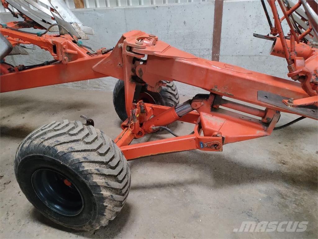 Kühne Manager 8 NSH Conventionele ploegen