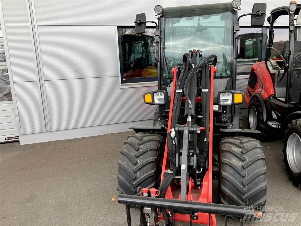 Manitou MLA 4-50 Voorladers en gravers