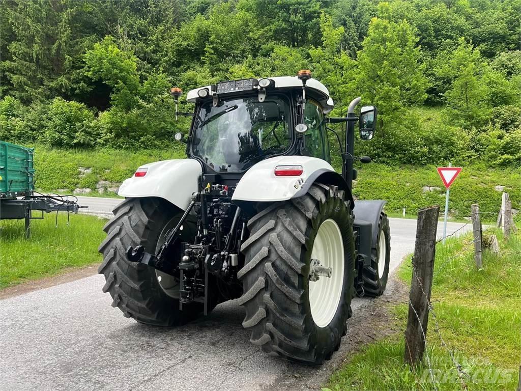 New Holland T7.235 Tractoren