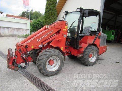 Schäffer 450T Voorladers en gravers