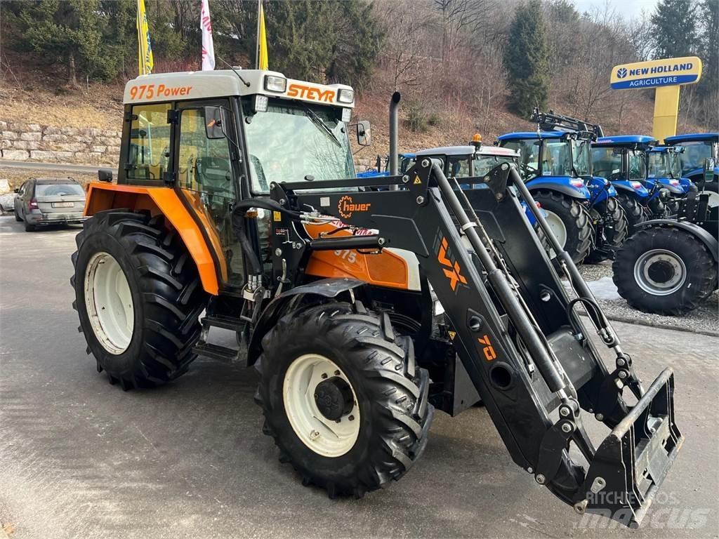 Steyr 975A Tractoren