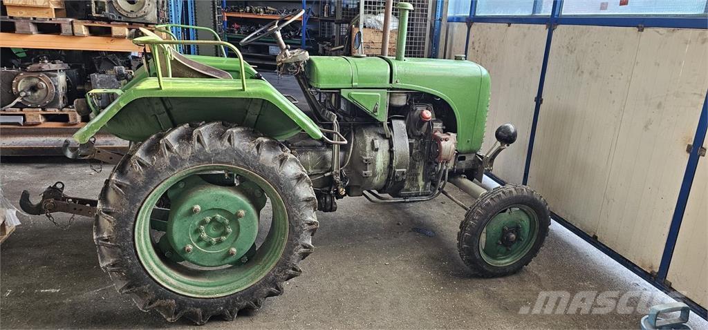 Steyr T80 Steyer 15 Tractoren