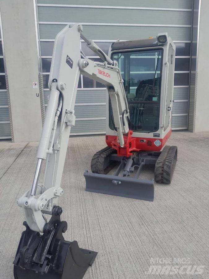 Takeuchi TB016 Minigraafmachines < 7t