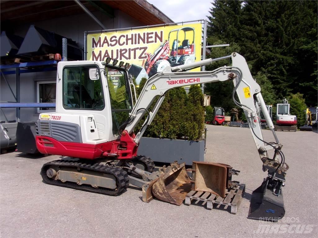 Takeuchi TB228 Minigraafmachines < 7t