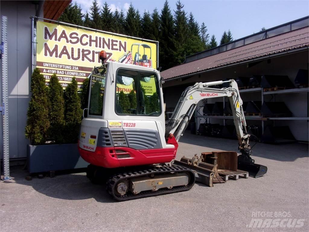 Takeuchi TB228 Minigraafmachines < 7t