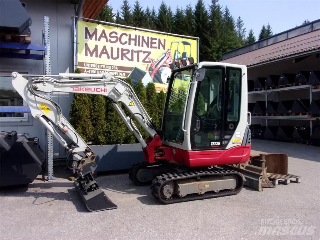 Takeuchi TB228 Minigraafmachines < 7t