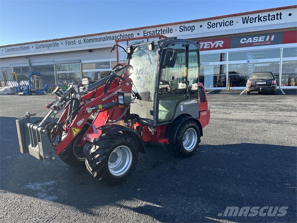 Weidemann 1285 SKA Voorladers en gravers