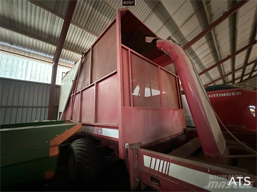 JF ES2500M Opraapwagens