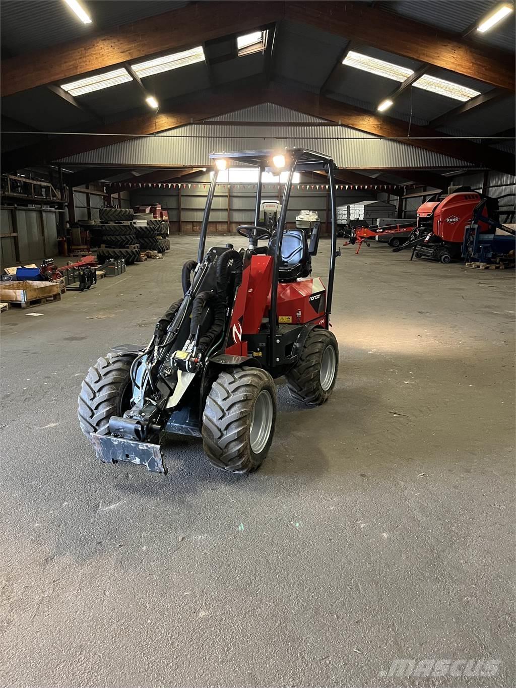 Norcar A7240 Knik- en schrankladers