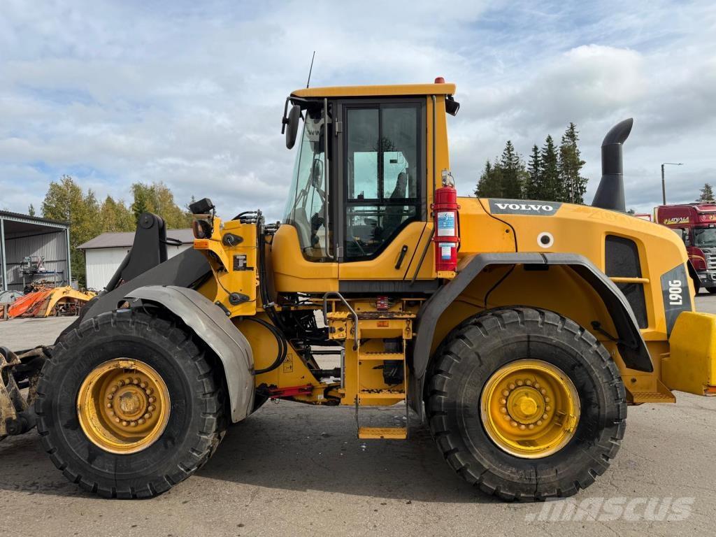 Volvo L90G Wielladers
