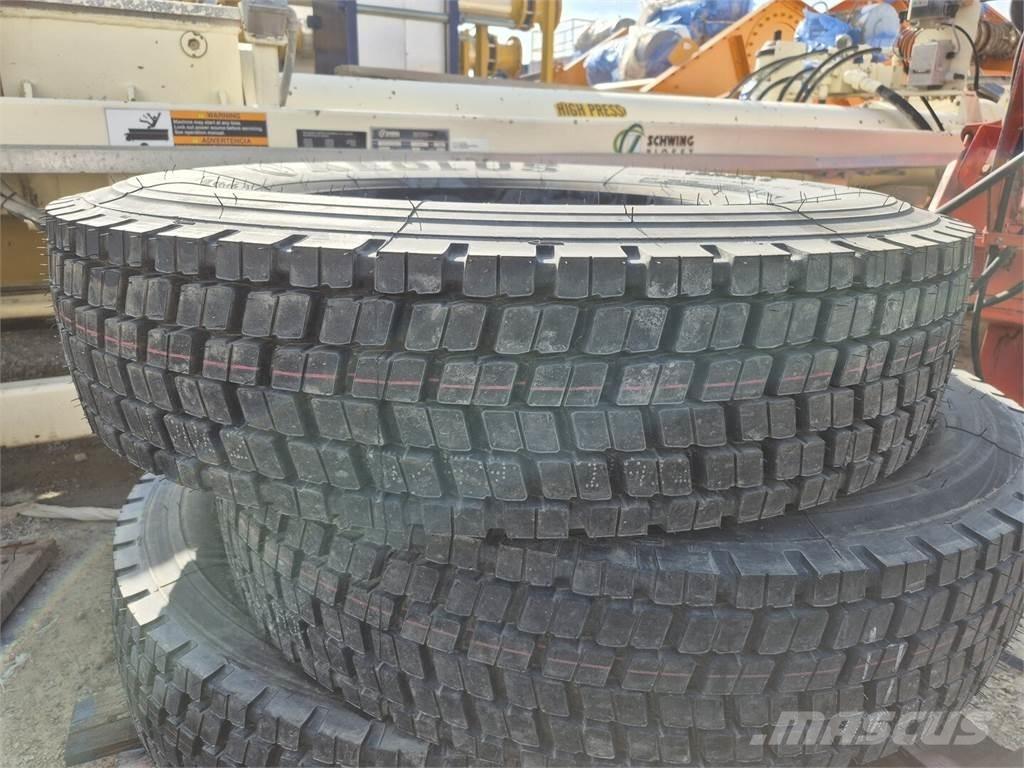 Aeolus ADR55 Banden, wielen en velgen