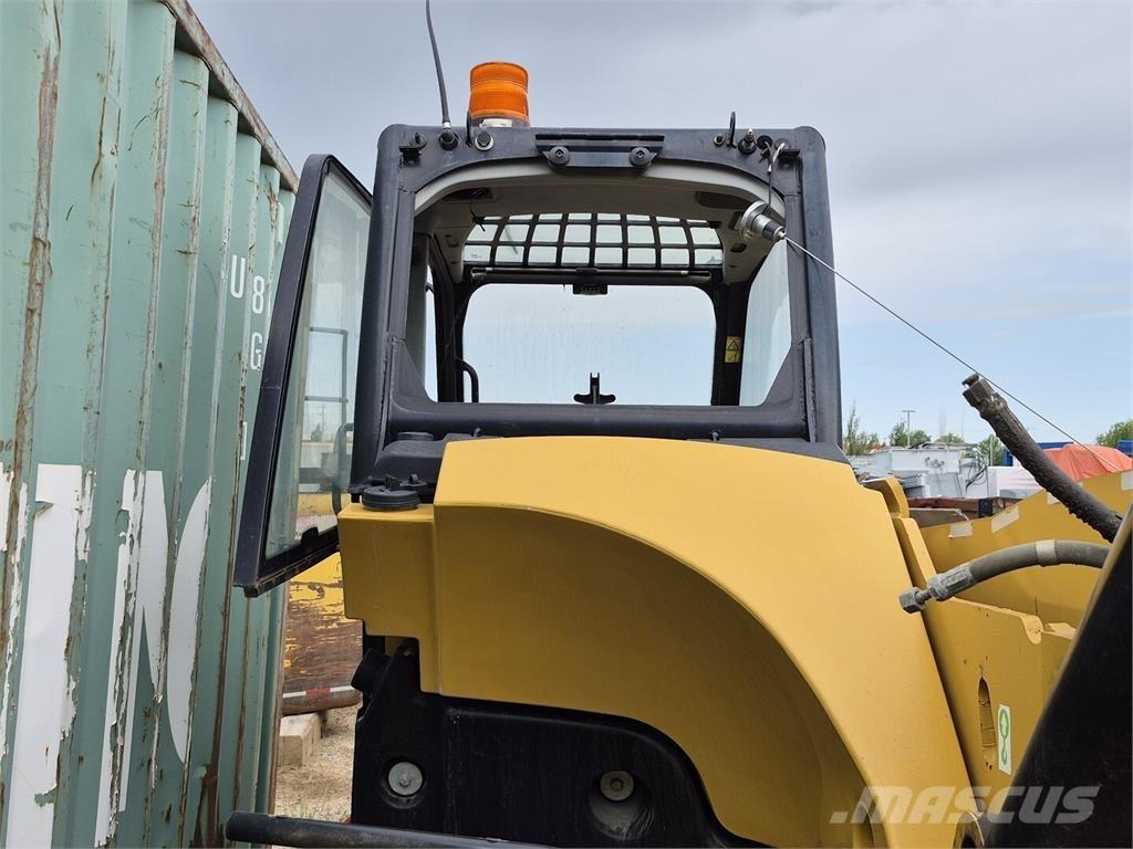 CAT TH560B Verreikers voor landbouw