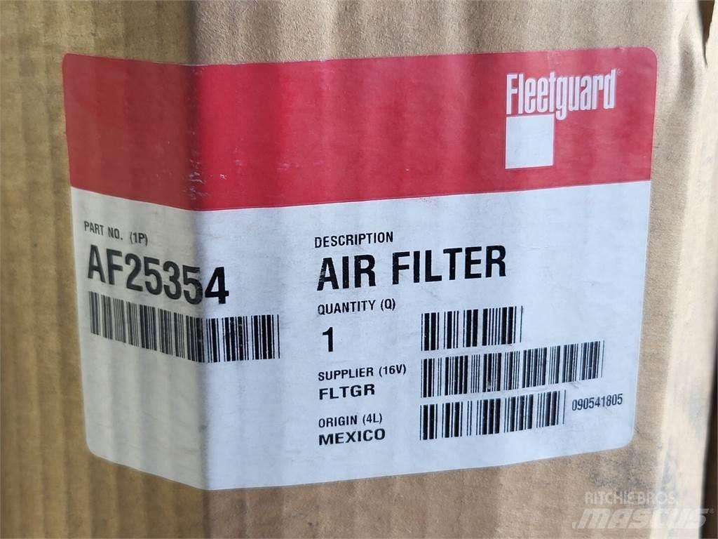 Fleetguard AF25354 Bouw - Overige