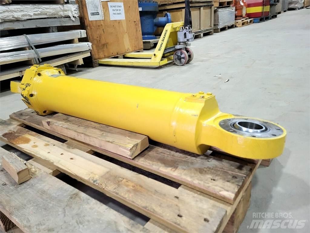 Komatsu EL7952 Knik dumptrucks