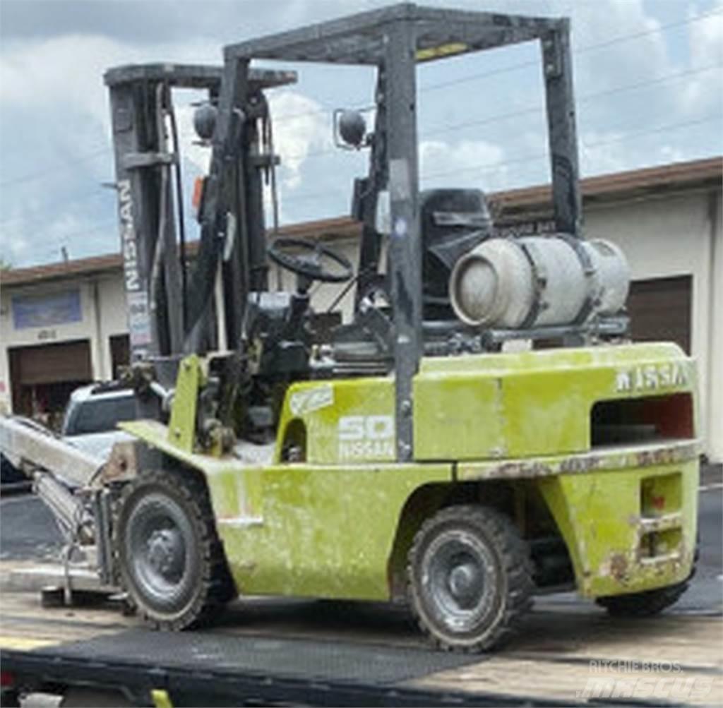 Nissan PJO2A25V Bouw - Overige
