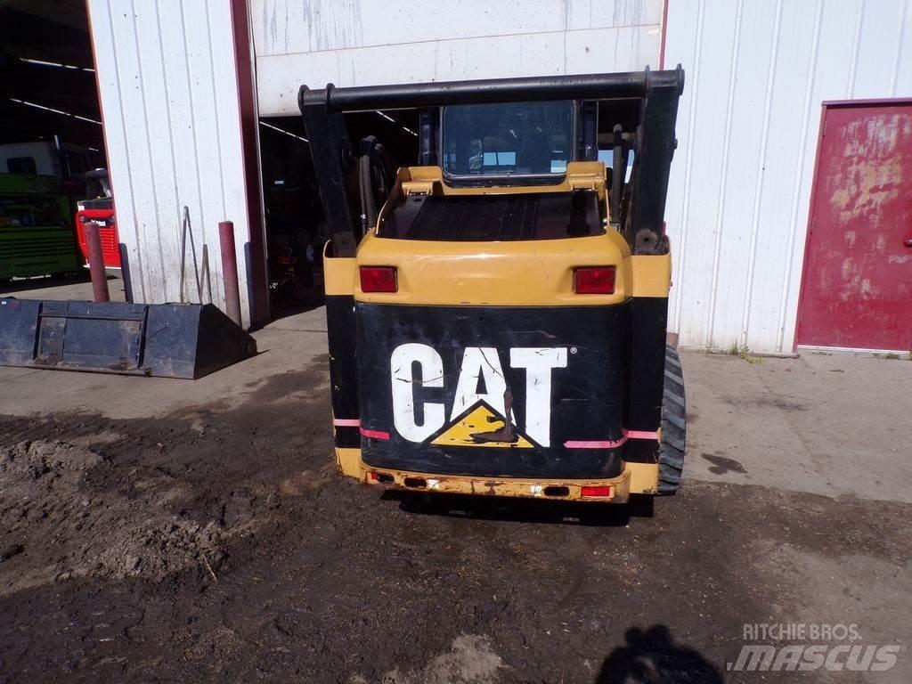 CAT 232 Schrankladers