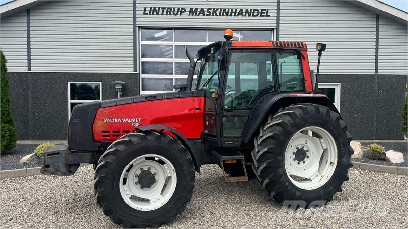 Valmet 8050 Tractoren