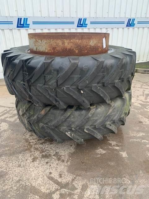  2x Dual Wheels Banden, wielen en velgen