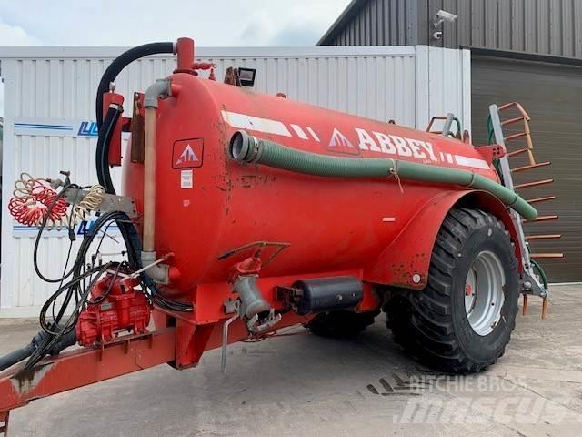 Abbey 2500G Tanker Drijfmesttanks