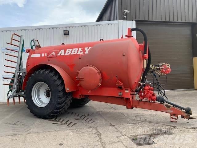 Abbey 2500G Tanker Drijfmesttanks